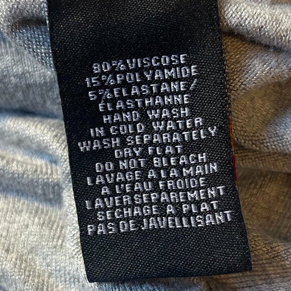 cYc Shimmery V Neck Tunic in gray size Large - Picture 6 of 6